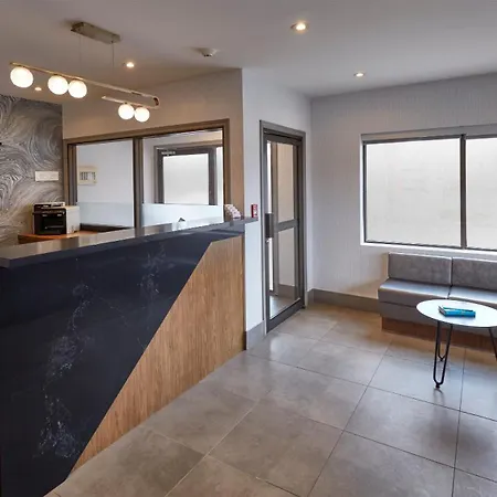 Stay Inn Express Toronto-2